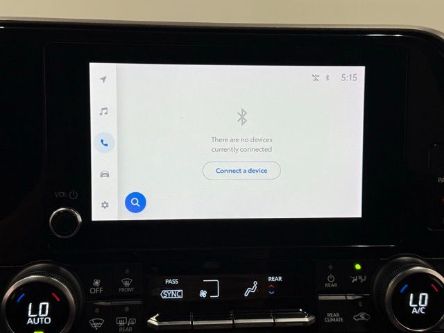 2023 Toyota Highlander LE photo 17