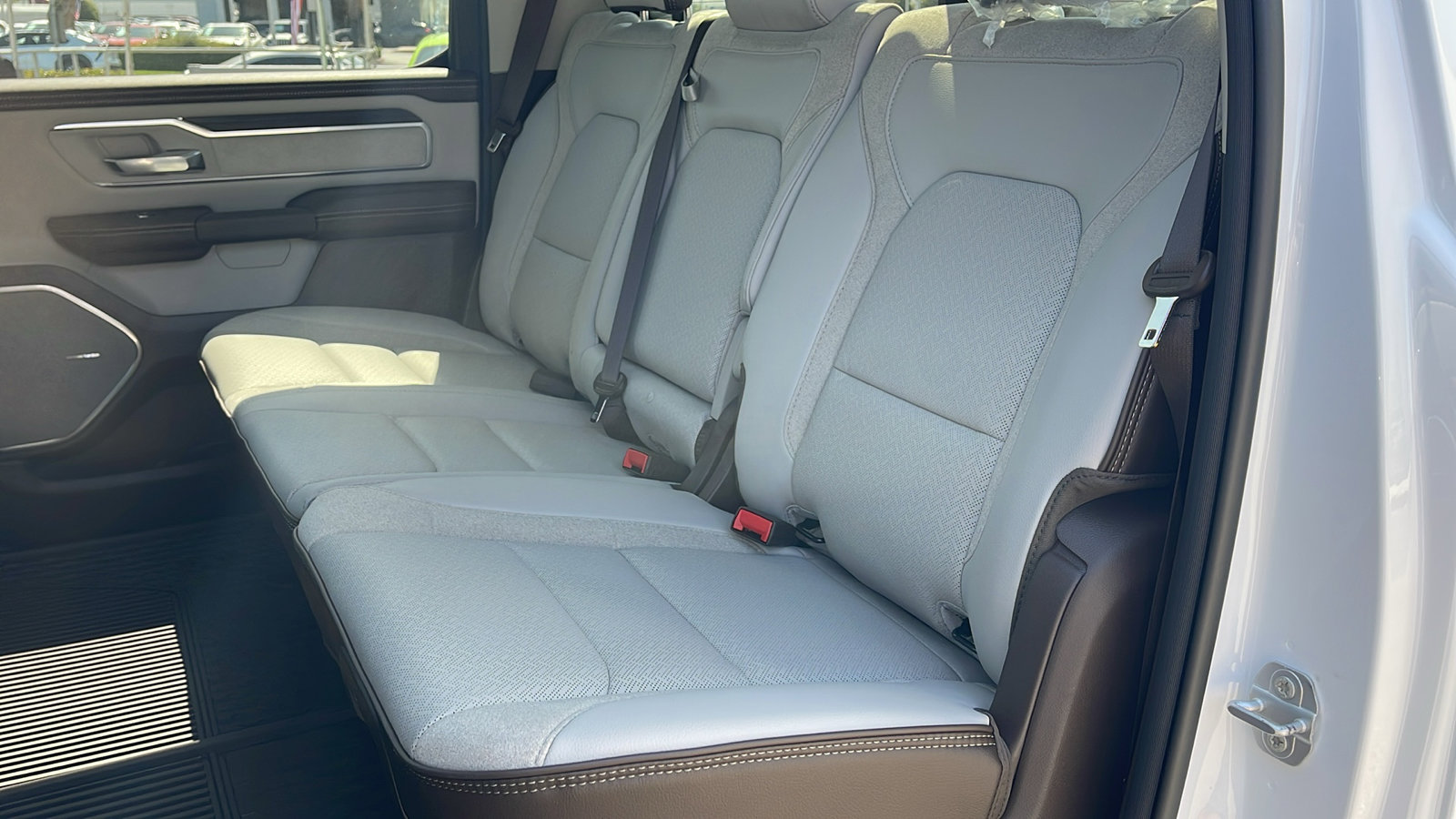 2025 Ram 1500 Laramie photo 15