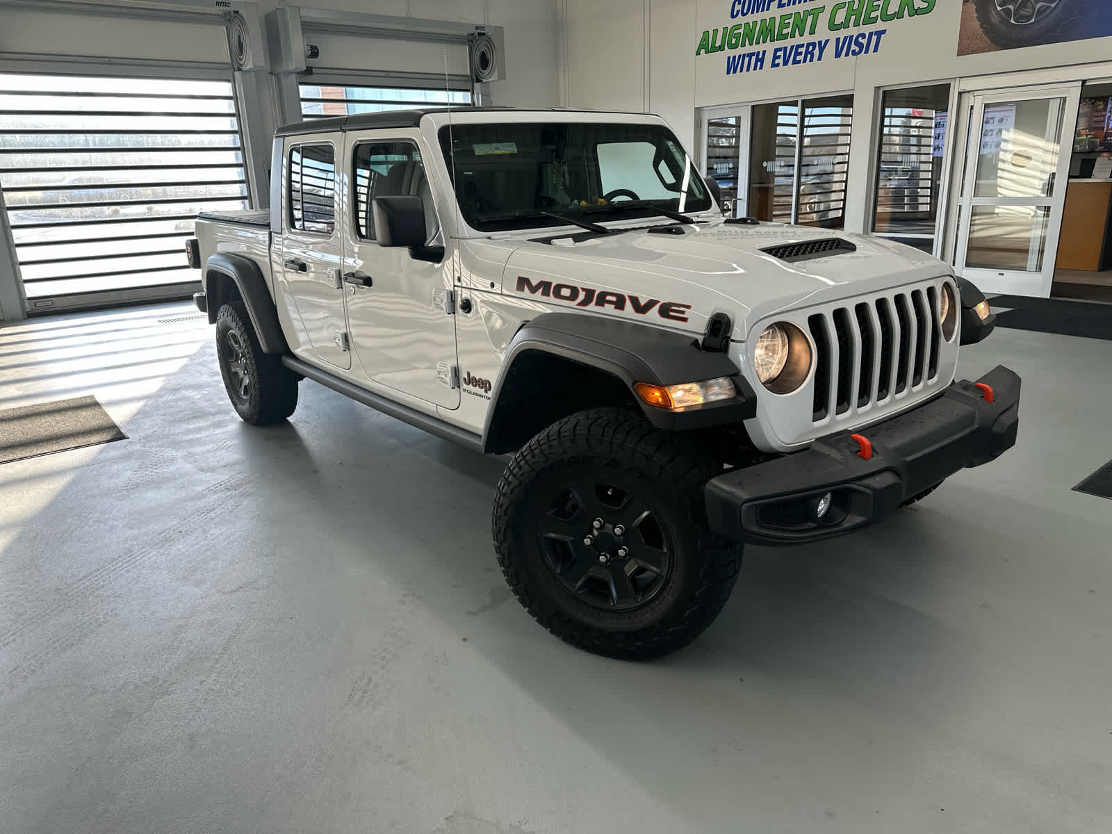 2023 Jeep Gladiator Mojave photo 4
