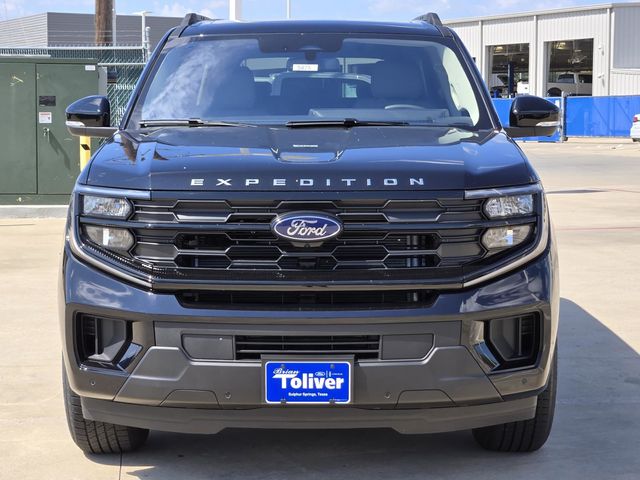 2025 Ford Expedition MAX photo 2