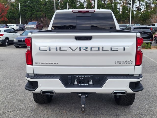 2024 Chevrolet Silverado 1500 High Country photo 3