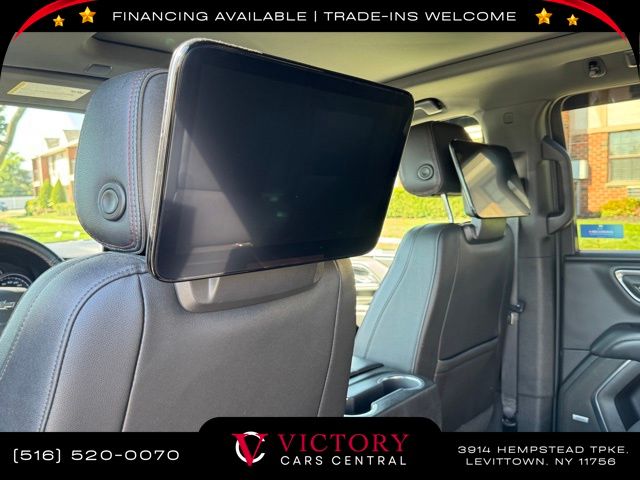 2021 Chevrolet Suburban RST photo 15
