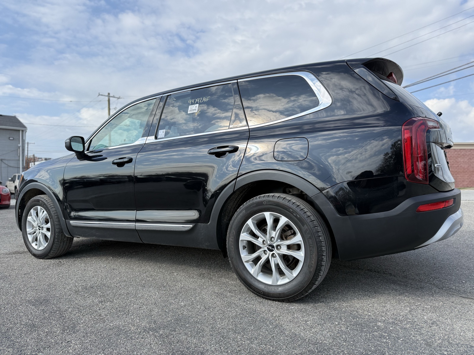 2022 Kia Telluride LX photo 4