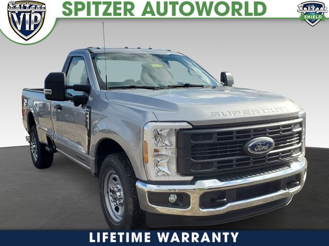 2024 Ford F-350 Super Duty XL's photo