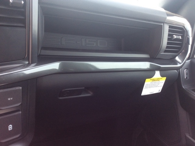 2025 Ford F-150 STX photo 19
