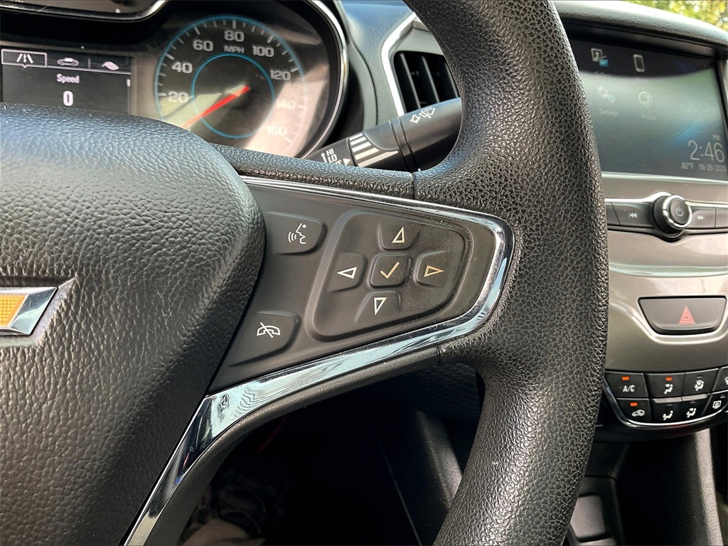 2018 Chevrolet Cruze LT photo 22