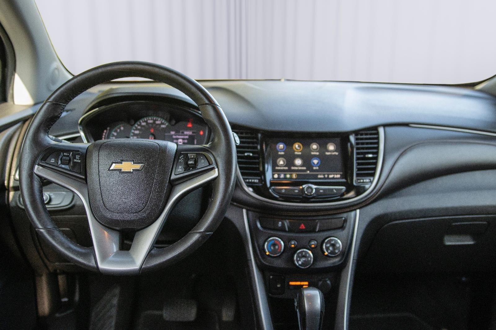 2019 Chevrolet Trax LT photo 3
