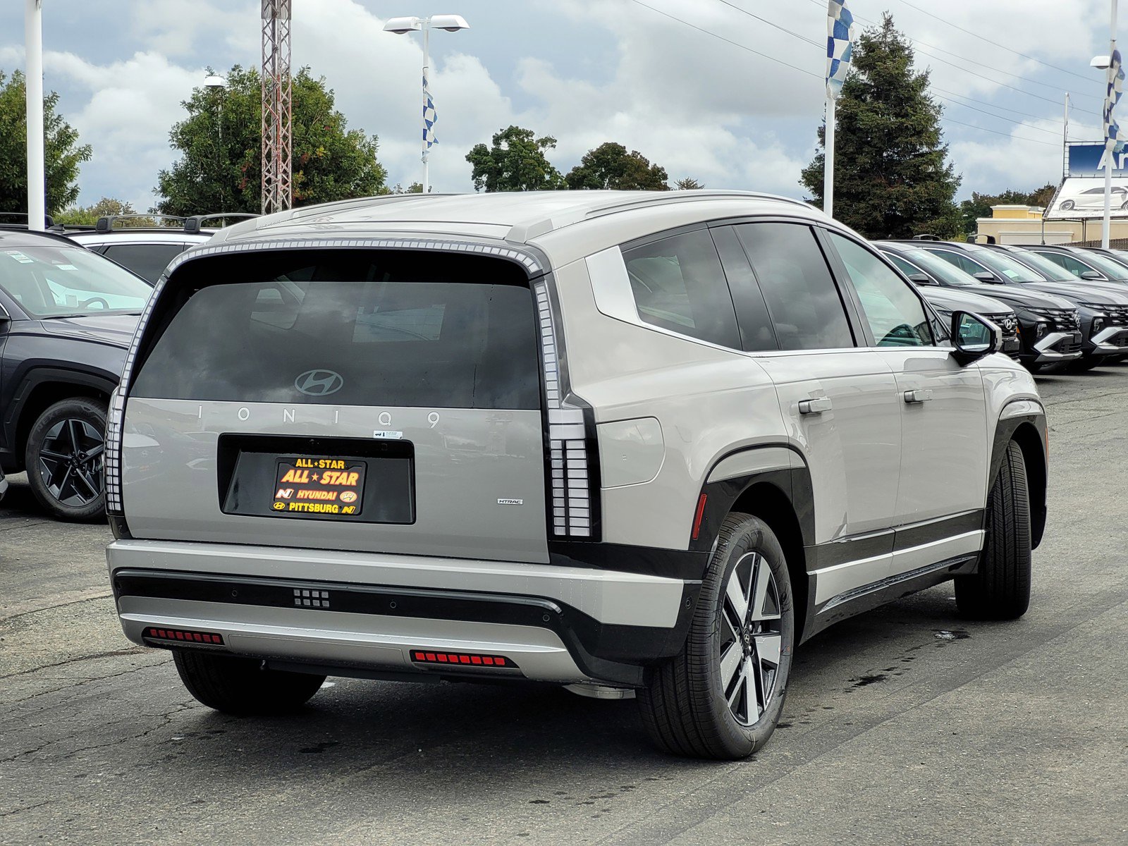 2026 Hyundai Ioniq SEL photo 3