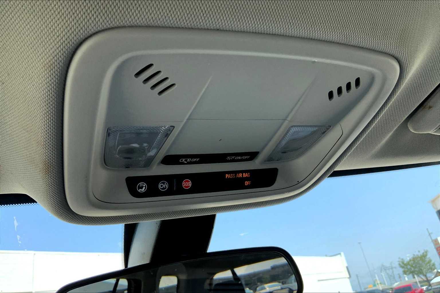 2020 Chevrolet Traverse LS photo 27