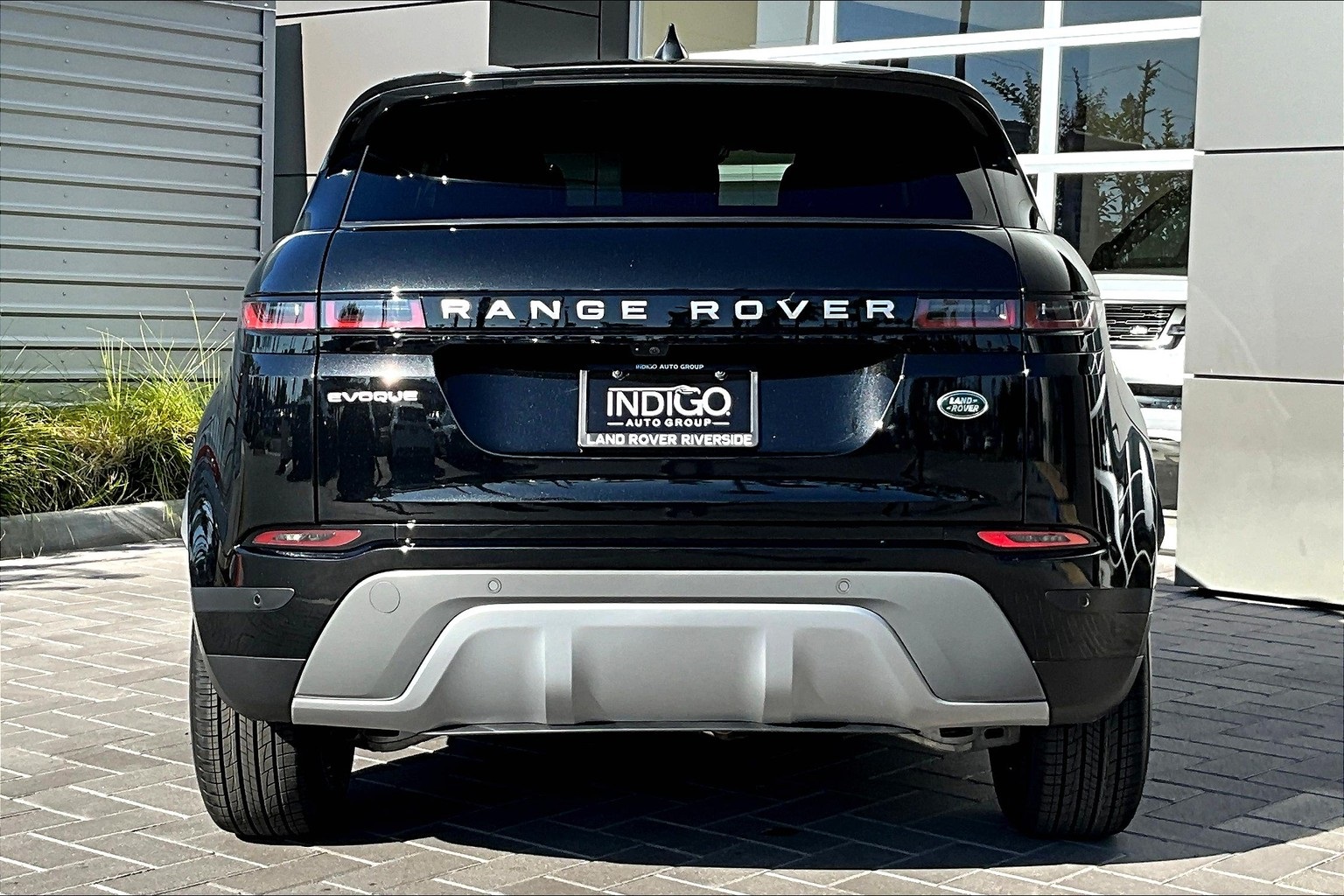 2023 Land Rover Range Rover Evoque S photo 4