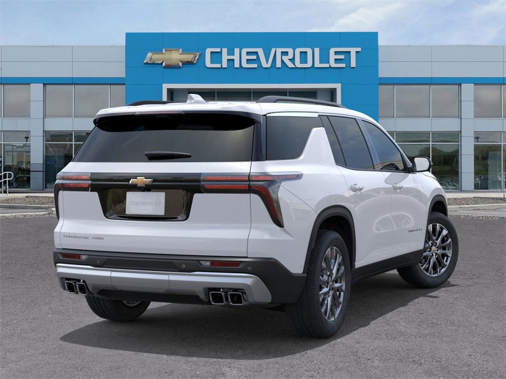 2026 Chevrolet Traverse L photo 2