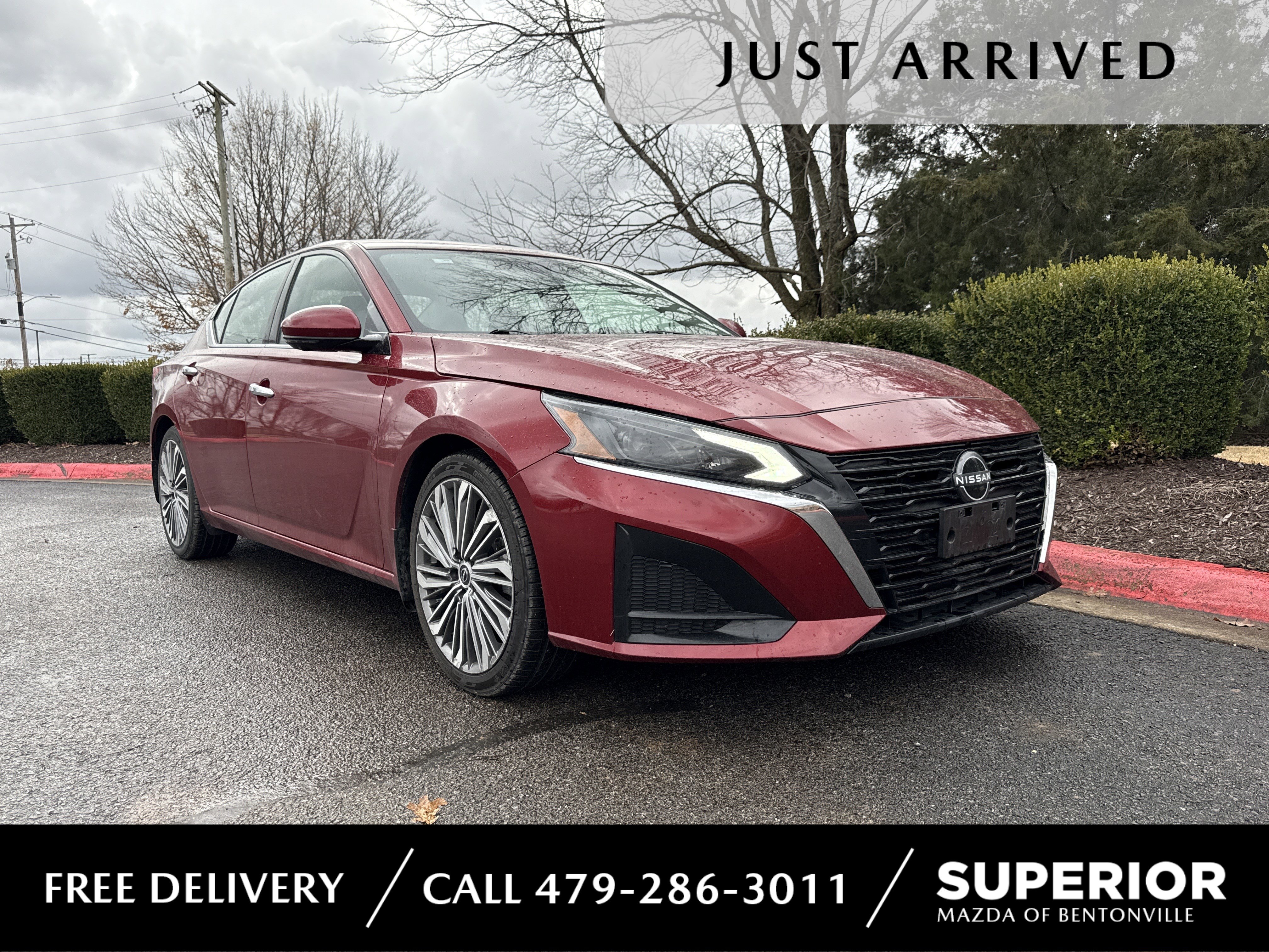 2024 Nissan Altima SL's photo