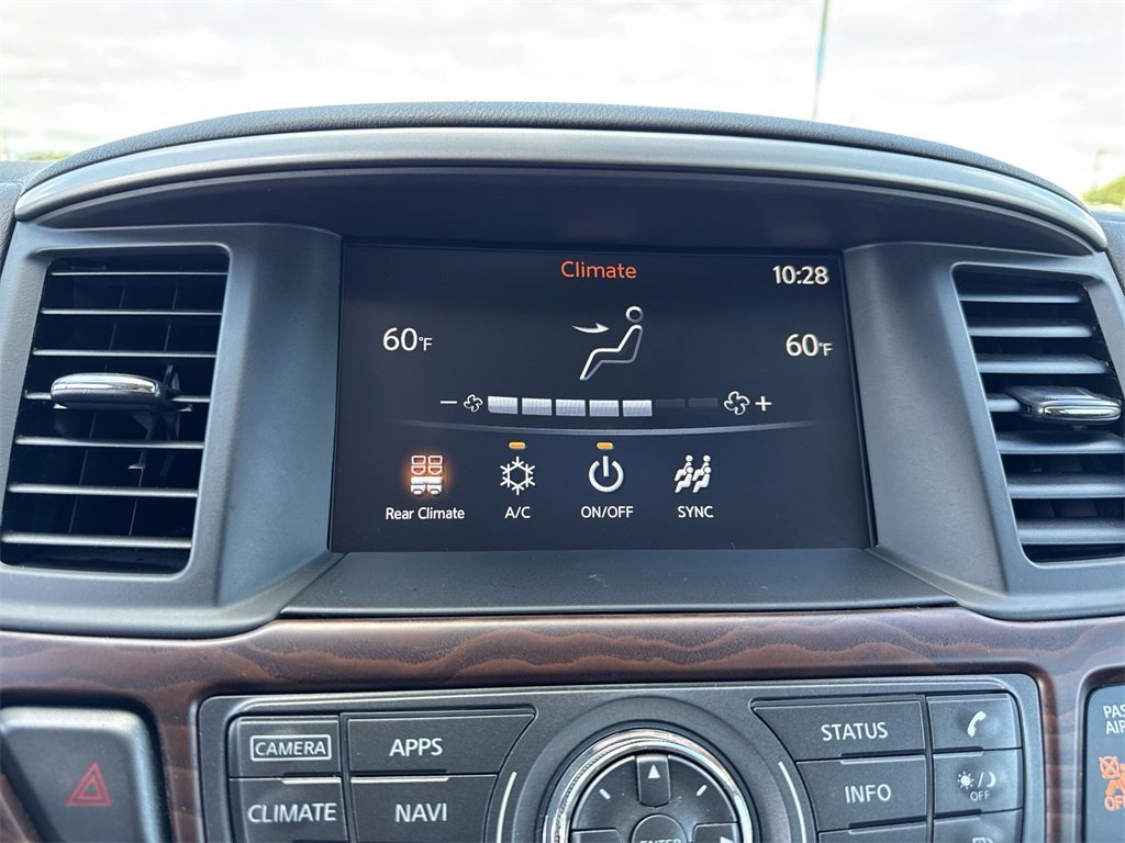 2019 Nissan Pathfinder Platinum photo 18