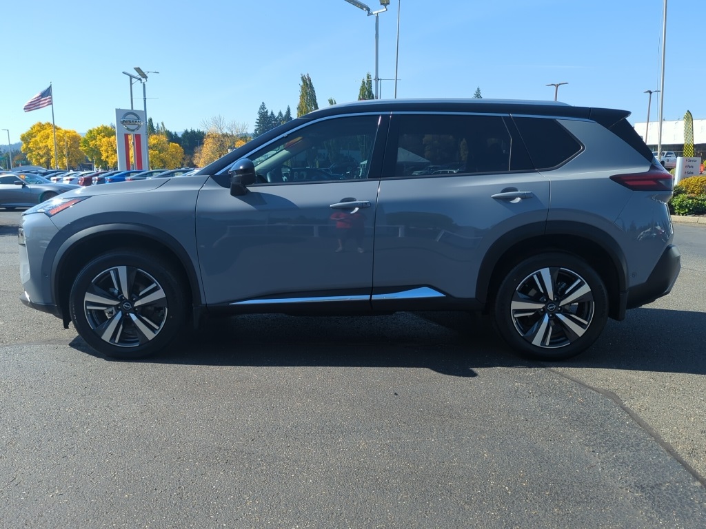 2022 Nissan Rogue SL photo 4