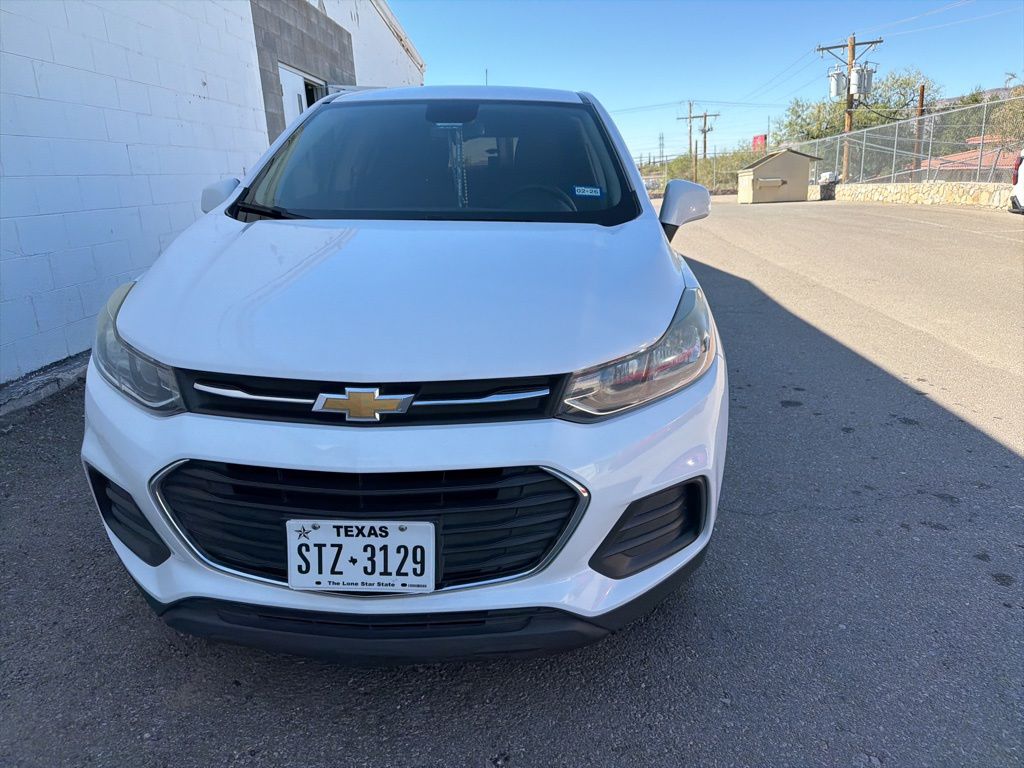 2018 Chevrolet Trax LS photo 4
