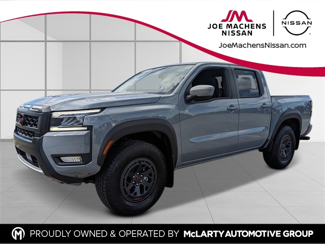 2025 Nissan Frontier PRO-4X's photo