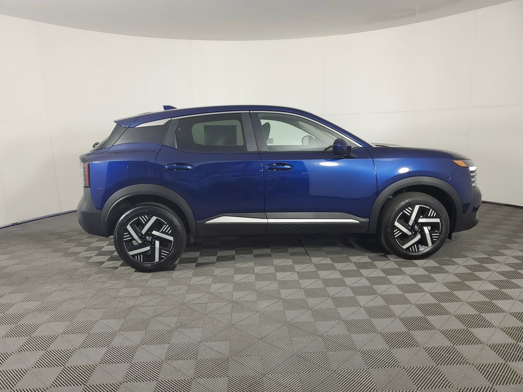 2025 Nissan Kicks SV photo 3