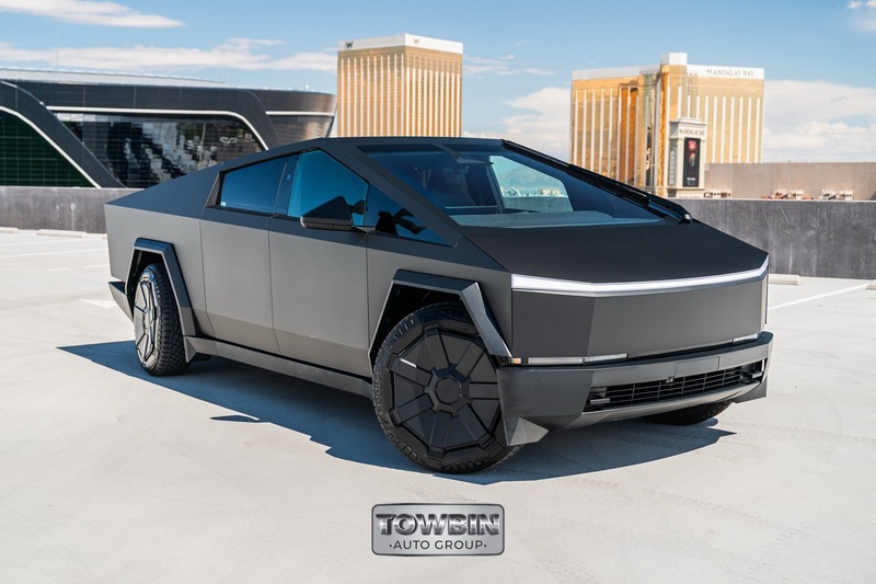 2024 Tesla Cybertruck Cyberbeast photo 3