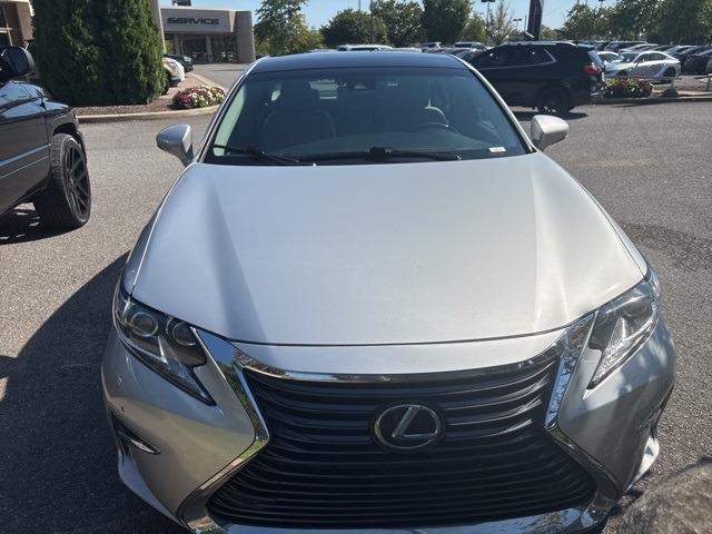 2017 Lexus ES 350 photo 11