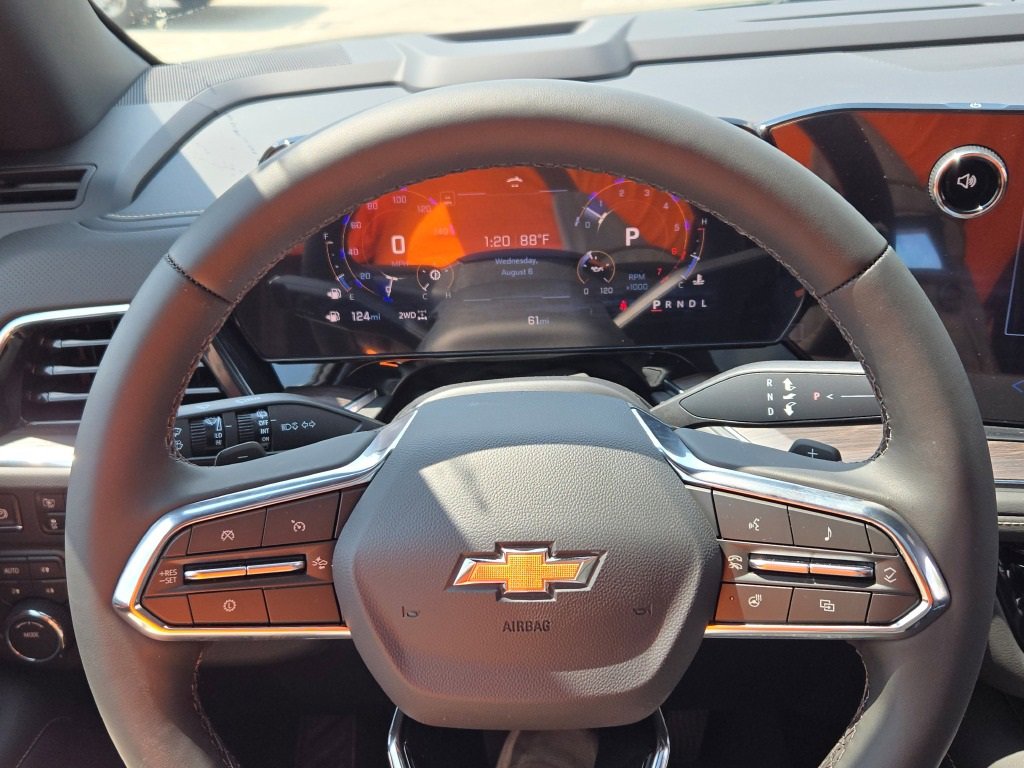 2025 Chevrolet Suburban Premier photo 35