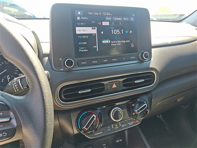 2023 Hyundai Kona SEL photo 23