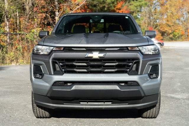 2024 Chevrolet Colorado LT photo 4