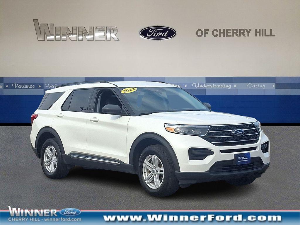 2023 Ford Explorer XLT's photo