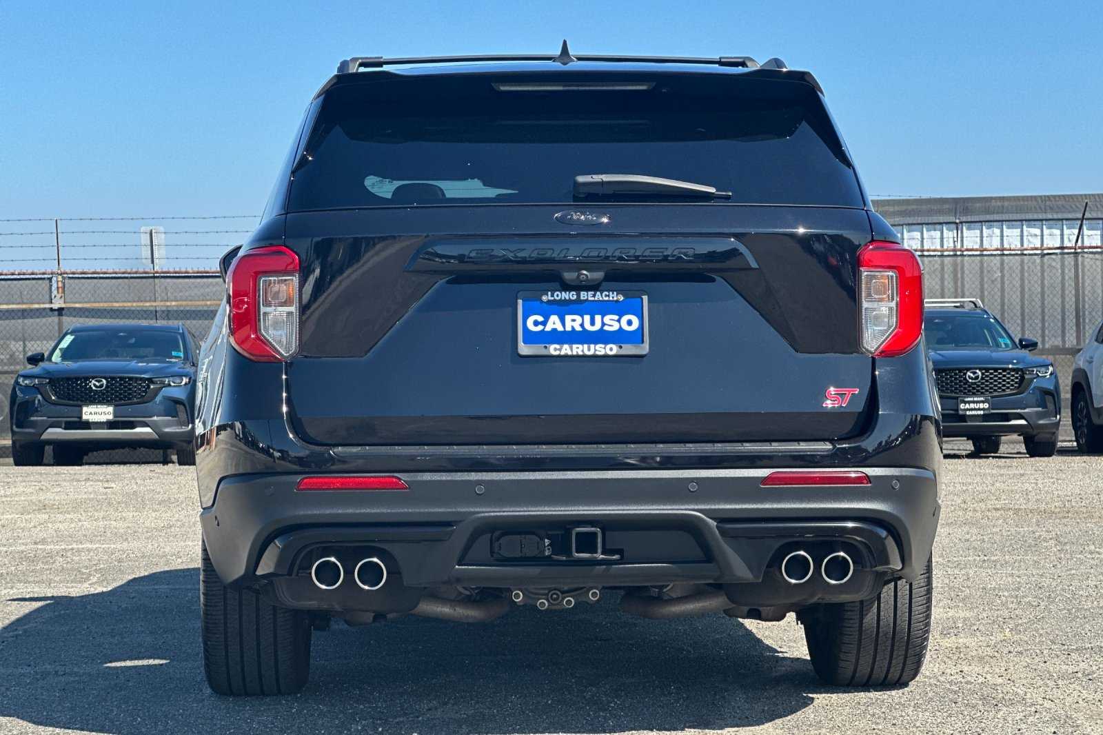 2021 Ford Explorer ST photo 3