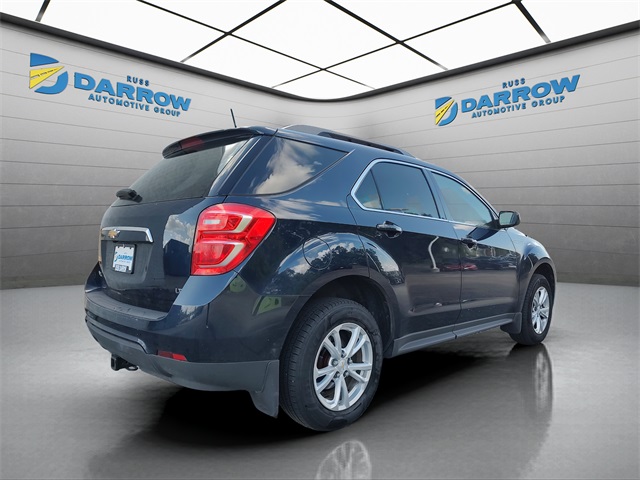 2017 Chevrolet Equinox LT photo 2