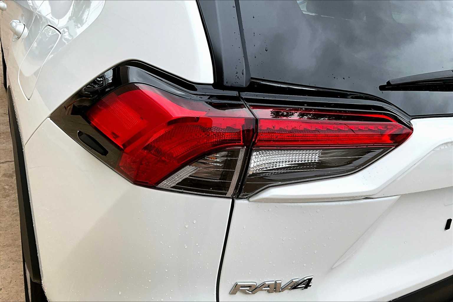 2025 Toyota RAV4 LE photo 20