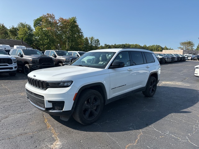2021 Jeep Grand Cherokee Altitude photo 4
