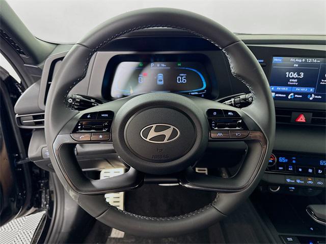2025 Hyundai Elantra SEL Sport photo 11