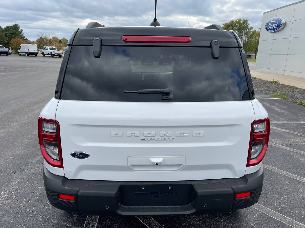 2025 Ford Bronco Sport Outer Banks photo 3