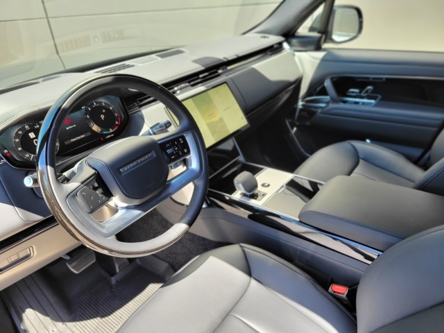 2024 Land Rover Range Rover SE photo 23
