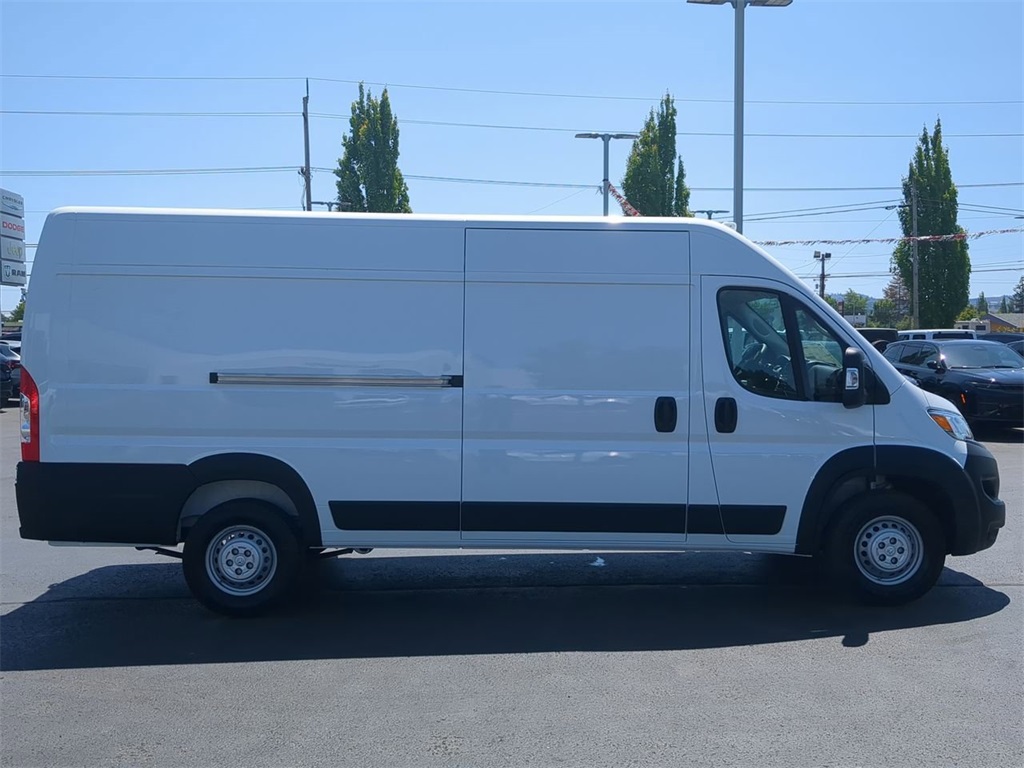 2025 Ram ProMaster 3500 Cargo Van photo 4
