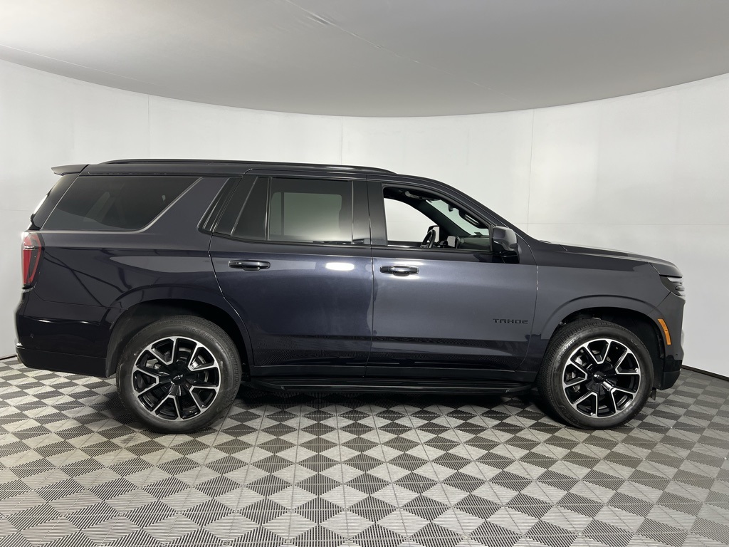 2025 Chevrolet Tahoe RST photo 3