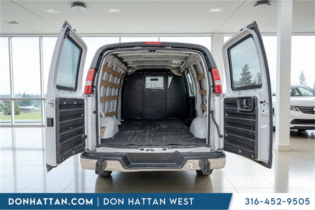 2023 Chevrolet Express 2500 Work Cargo Van photo 27