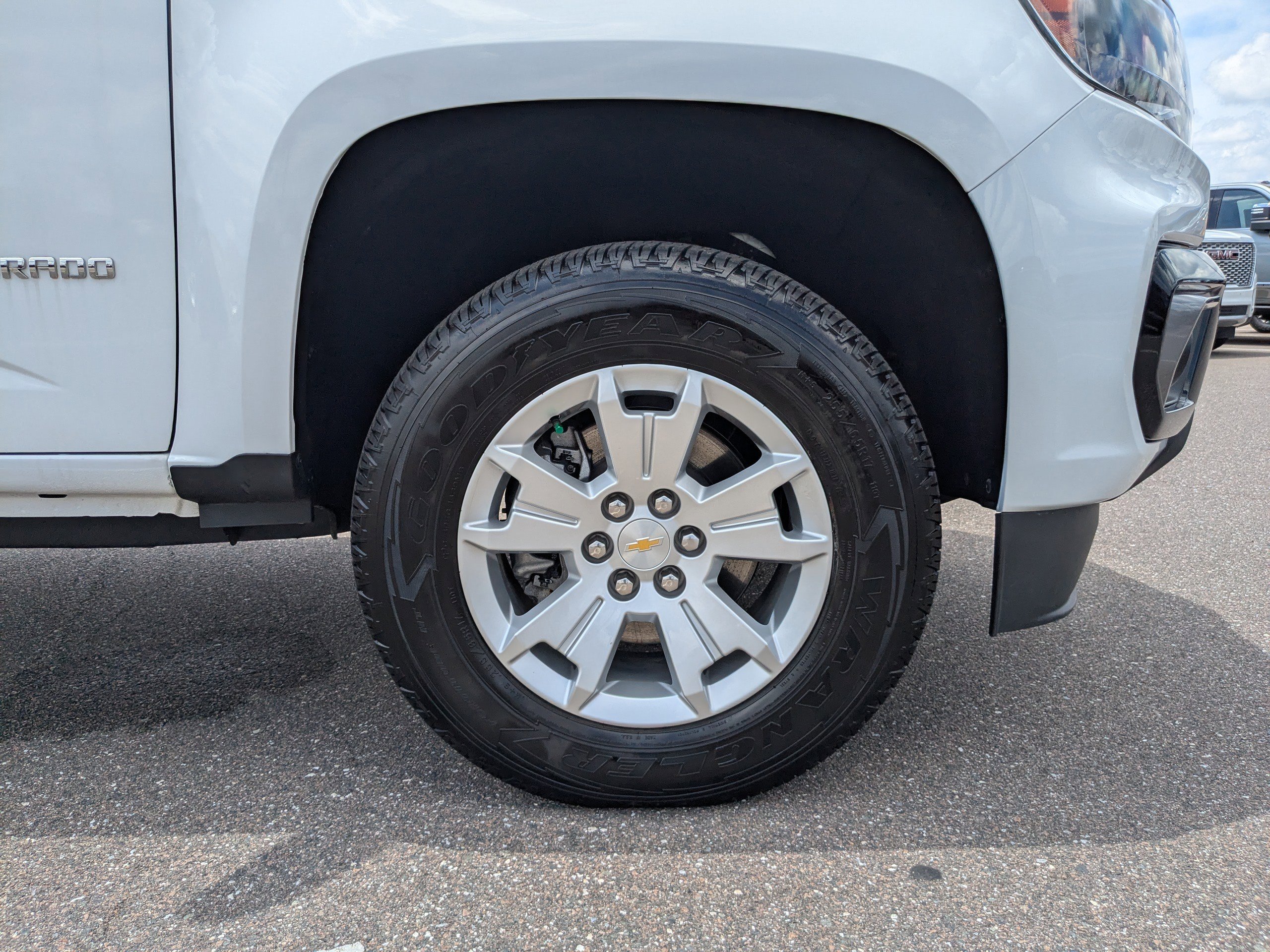 2022 Chevrolet Colorado LT photo 9