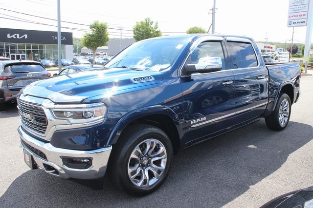 2022 Ram 1500 Limited photo 2