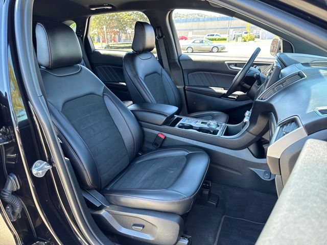 2024 Ford Edge ST photo 18