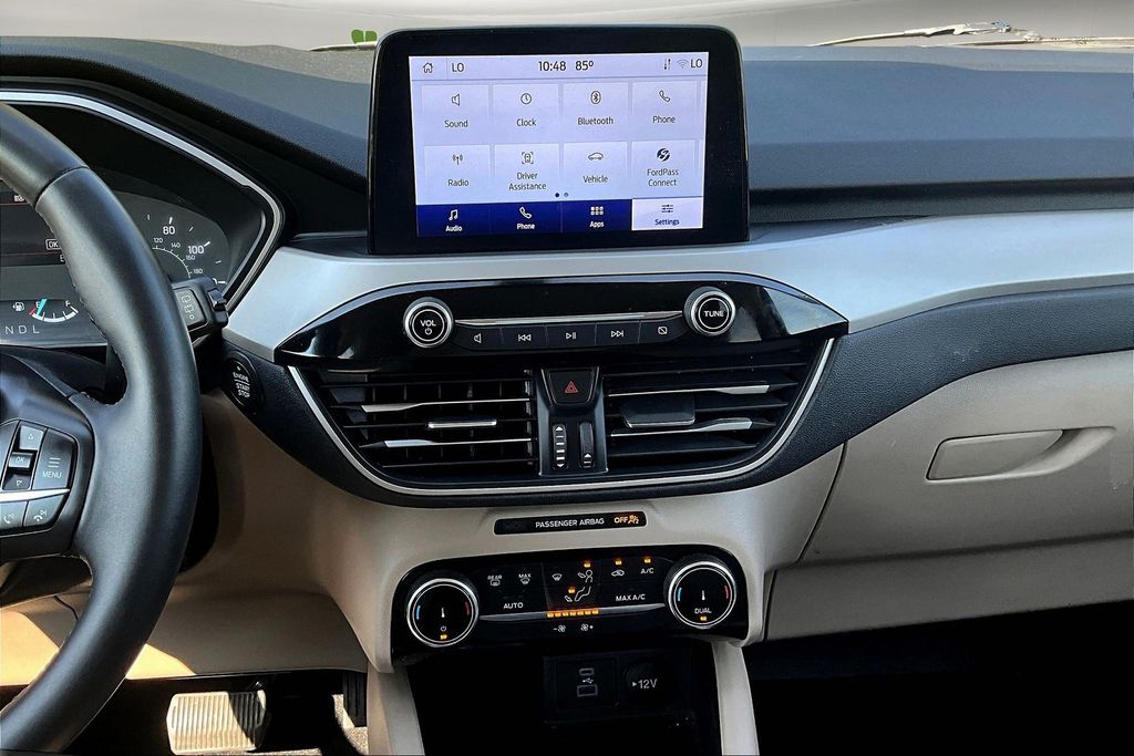 2022 Ford Escape SE photo 9