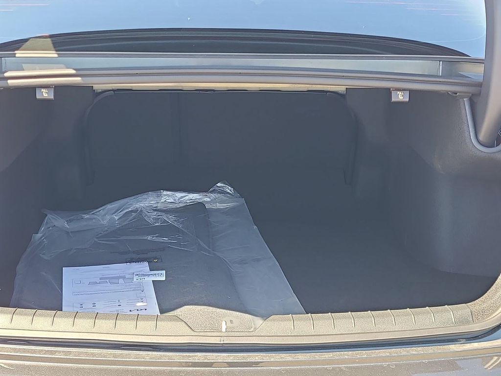 2026 Kia K5 LXS photo 12