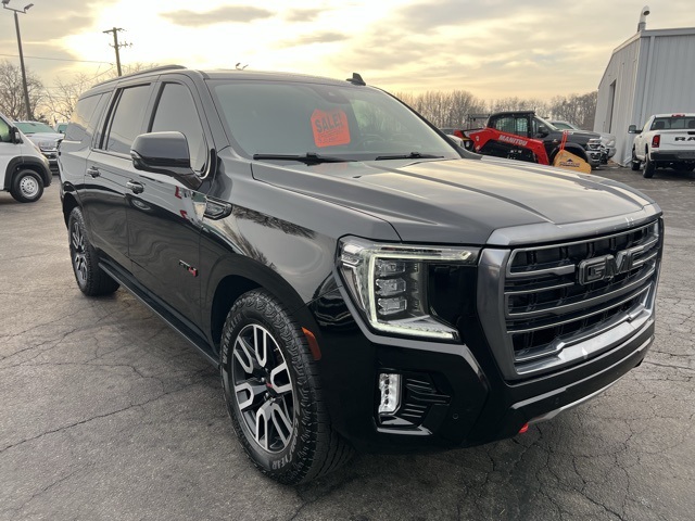 2023 GMC Yukon XL AT4's photo