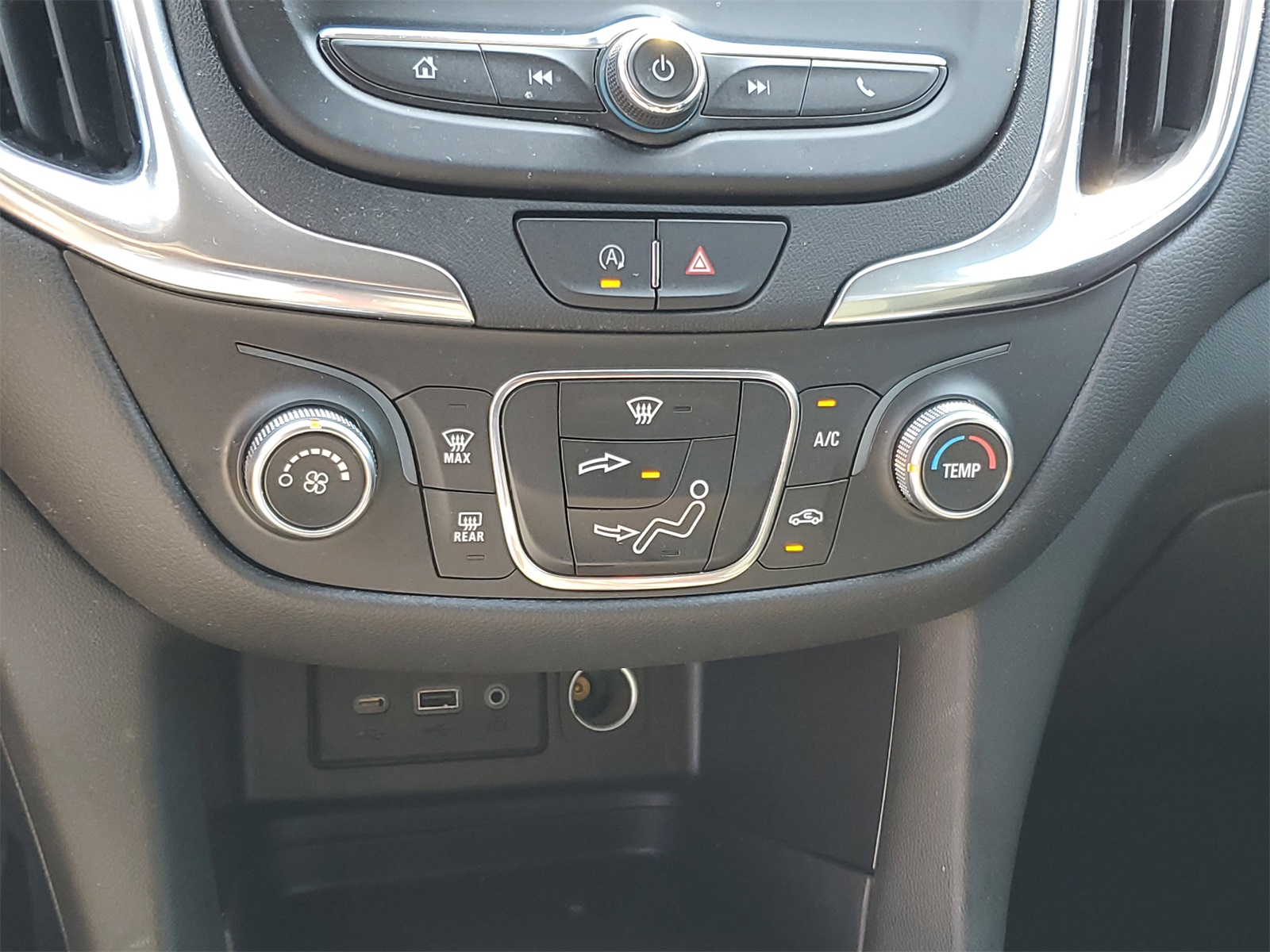 2022 Chevrolet Equinox LT photo 16