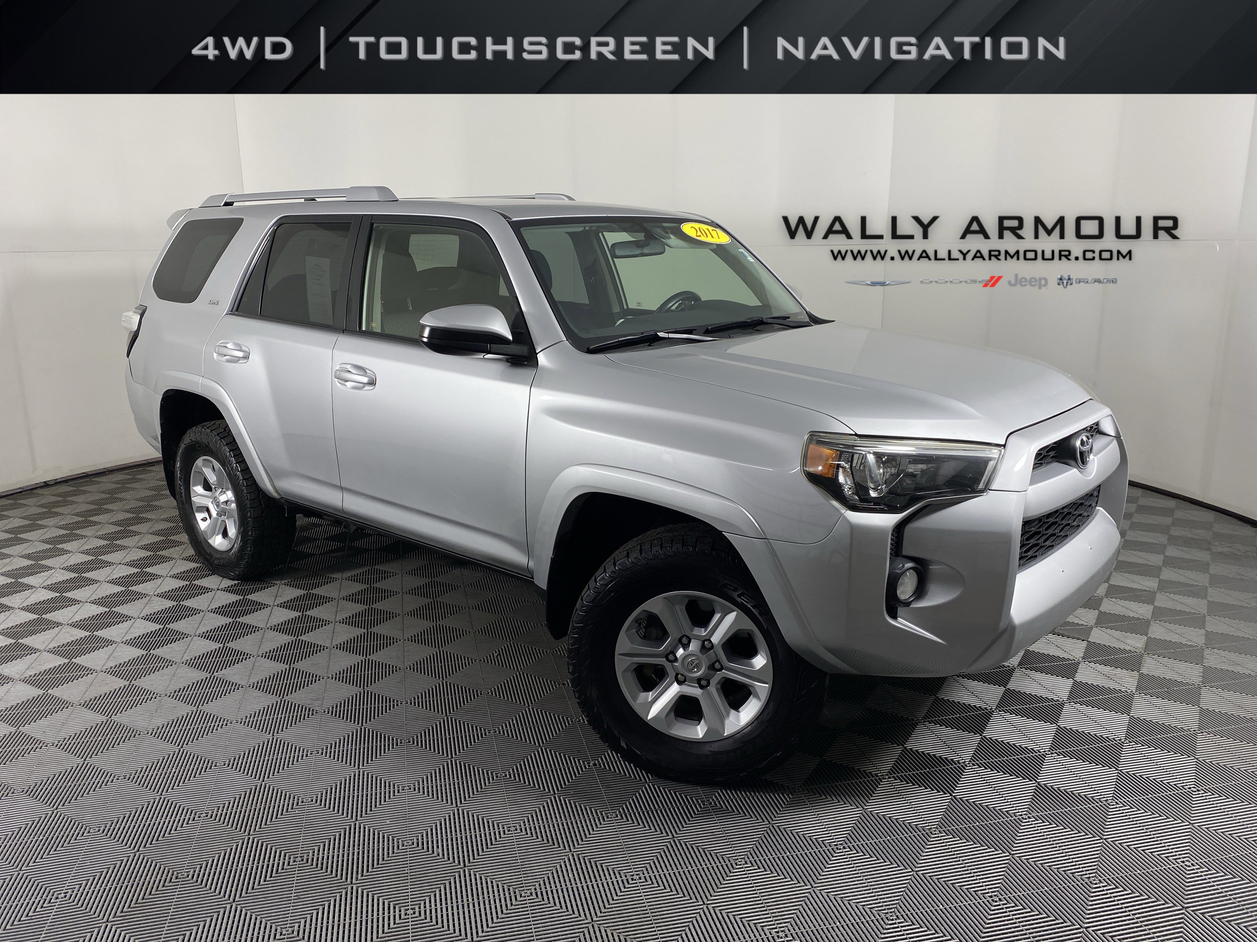 2017 Toyota 4Runner SR5's photo