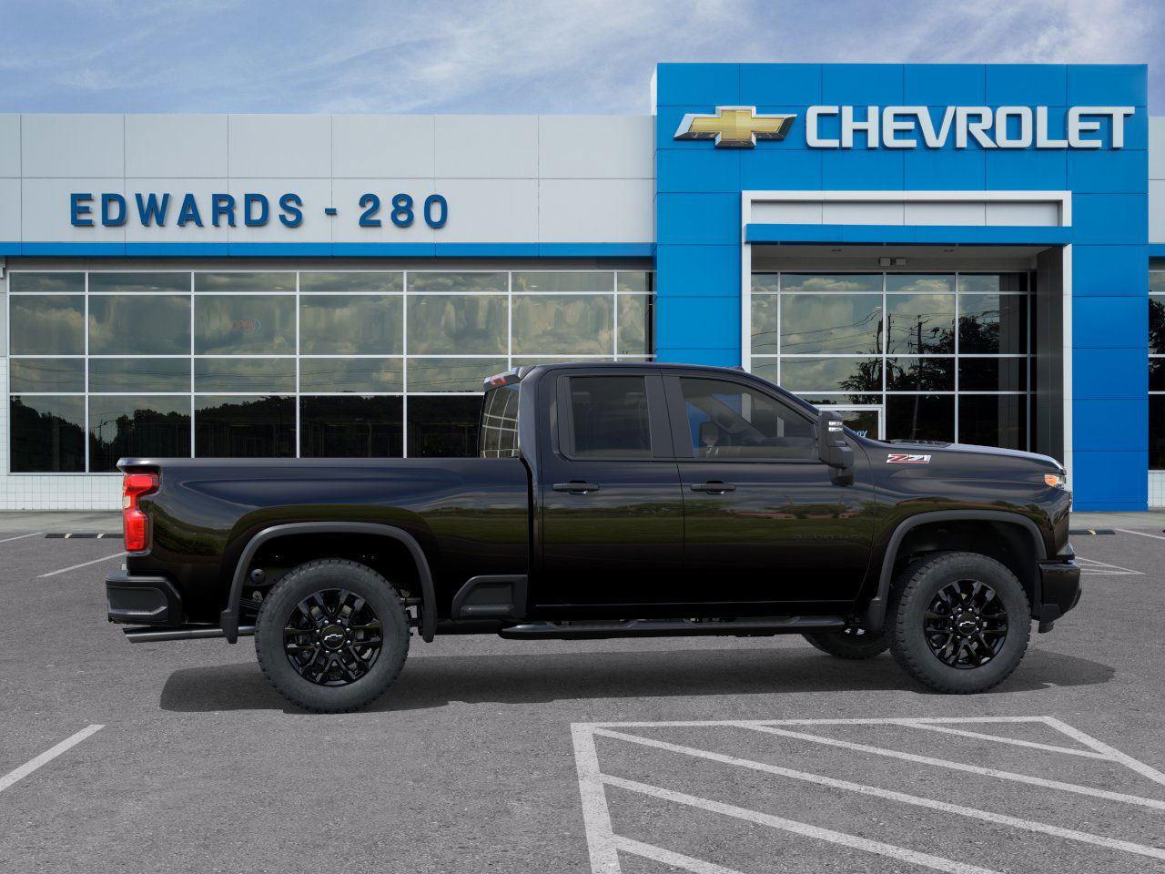 2026 Chevrolet Silverado 2500HD Custom photo 4
