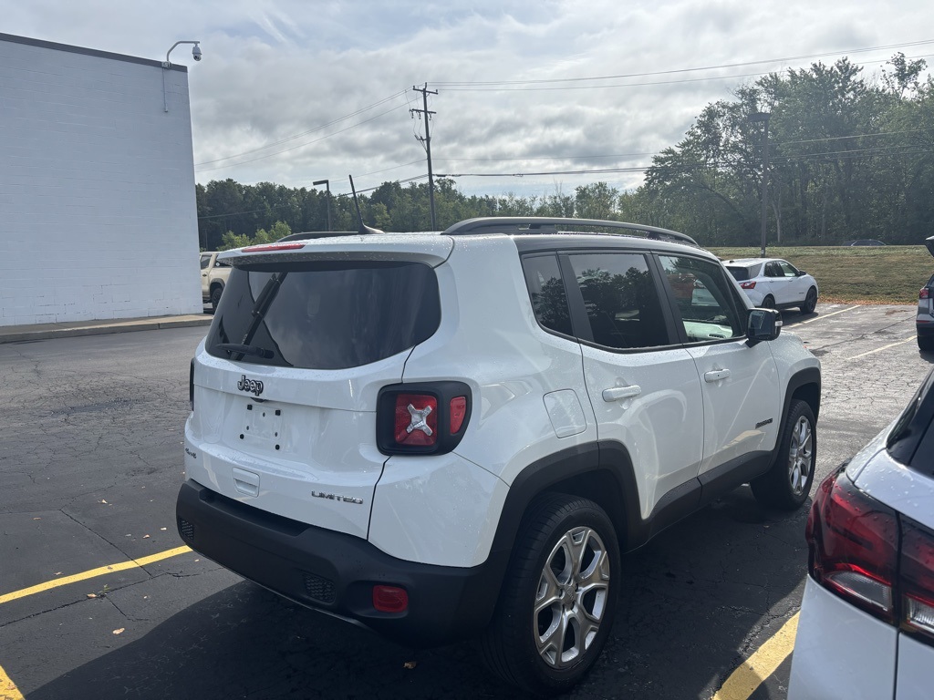 2022 Jeep Renegade Limited photo 5
