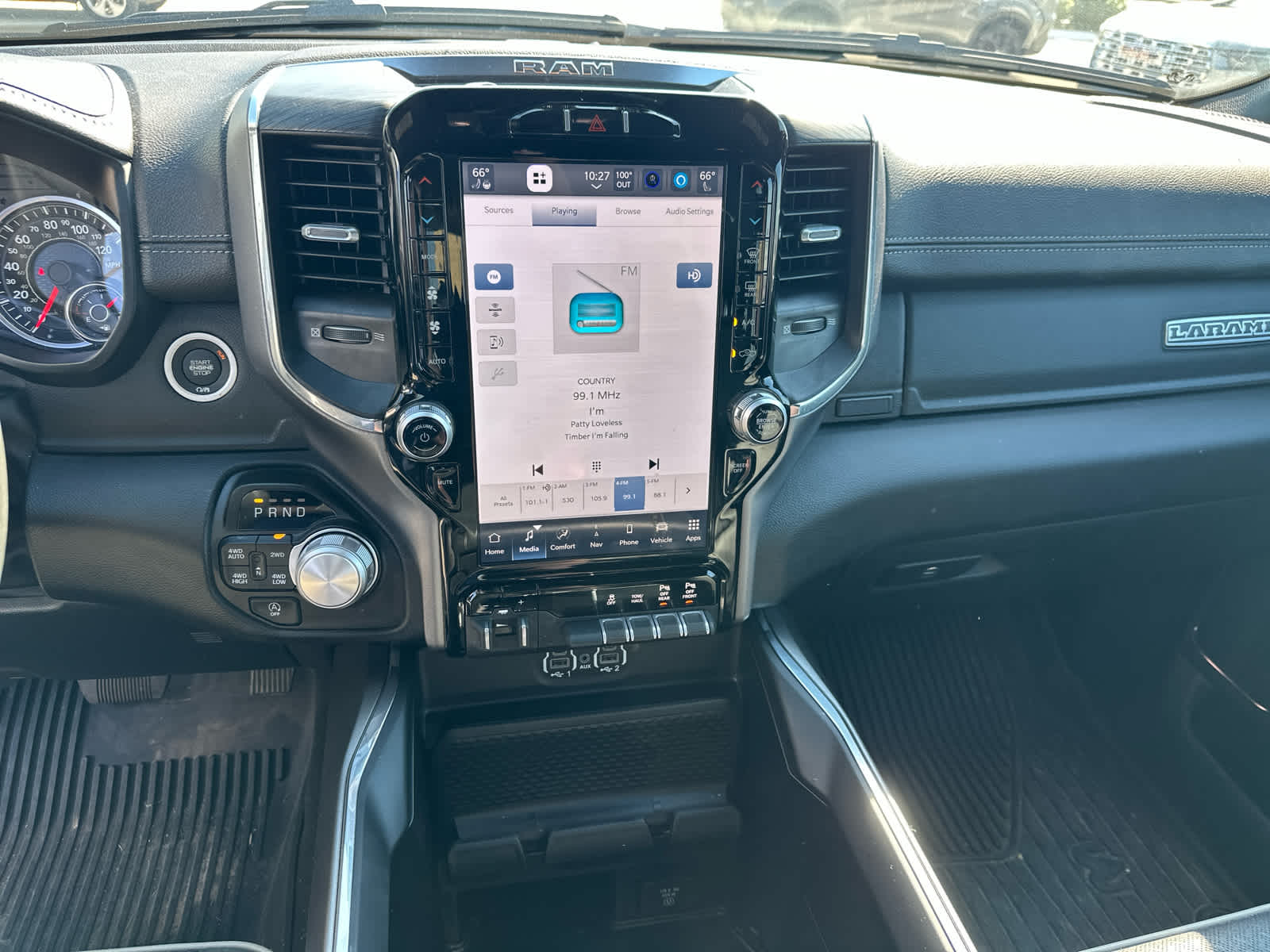 2024 Ram 1500 Laramie photo 14