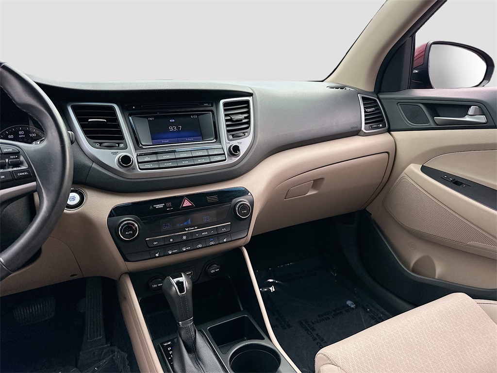 2017 Hyundai Tucson Value photo 17