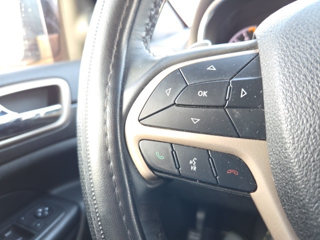2017 Jeep Grand Cherokee Laredo photo 22